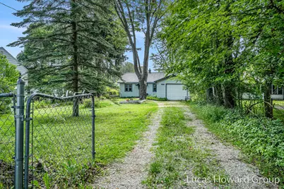 1124 Kusterer Drive NW, Grand Rapids, MI 49534 - Photo 1