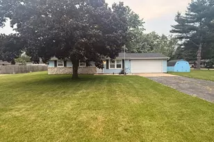 69740 Eisenhower Rd, Sturgis, MI 49091 - Photo 1
