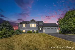 3475 Lone Oak Ln, Dorr, MI 49323 - Photo 1