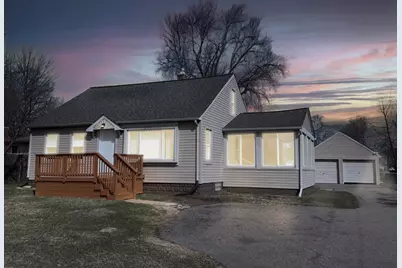 2712 Voorheis Road, Waterford, MI 48328 - Photo 1