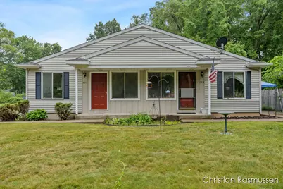 705 E Eureka Street, Greenville, MI 48838 - Photo 1