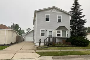 28033 Rosemont St, Roseville, MI 48066 - Photo 1