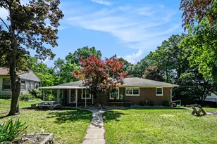 835 Farrell Ave, Kalamazoo, MI 49006 - Photo 1