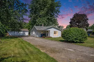 88 S 24th St, Battle Creek, MI 49015 - Photo 1