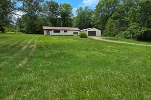 30127 Wells St, Dowagiac, MI 49047 - Photo 1