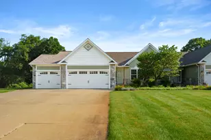 3229 Nighthawk Ln, Battle Creek, MI 49015 - Photo 1