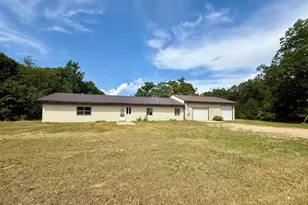 4807 118th Ave, Fennville, MI 49408 - Photo 1