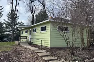 525 W Chicago St, Coldwater, MI 49036 - Photo 1
