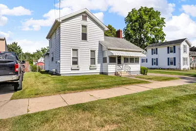 715 Ellery Avenue, Jackson, MI 49202 - Photo 1