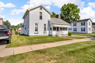 715 Ellery Ave, Jackson, MI 49202 - Photo 1