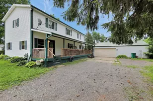 721 Foote St, Charlotte, MI 48813 - Photo 1