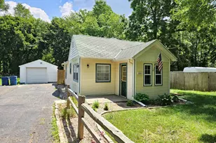 1616 Nazareth Rd, Kalamazoo, MI 49048 - Photo 1