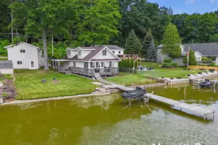 9264 Redwood Dr, Newaygo, MI 49337 - Photo 1