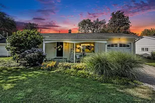 614 River St, Spring Lake, MI 49456 - Photo 1