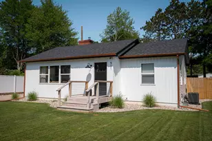 911 S Division St, Whitehall, MI 49461 - Photo 1