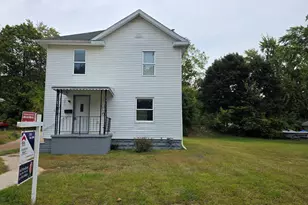 1211 S Jackson St, Jackson, MI 49203 - Photo 1