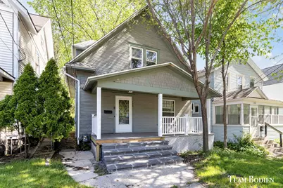 129 Sweet Street NE, Grand Rapids, MI 49505 - Photo 1