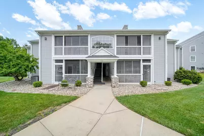 824 W Barrington Circle, Jackson, MI 49203 - Photo 1