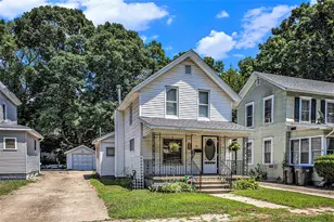 211 S 4th St, Niles, MI 49120 - Photo 1