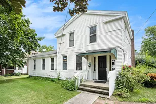 300 N Kalamazoo St, Paw Paw, MI 49079 - Photo 1