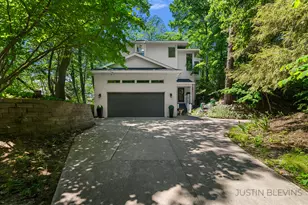 17531 Mountain Plat Dr, Grand Haven, MI 49417 - Photo 1