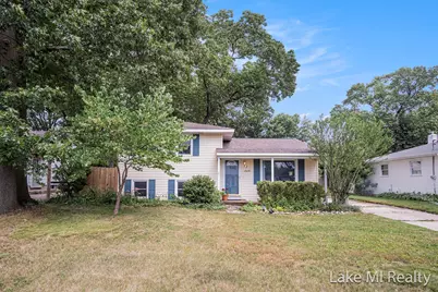 4128 Michael Avenue SW, Wyoming, MI 49509 - Photo 1