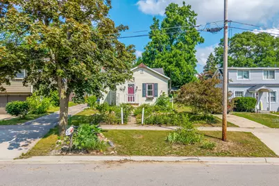 435 Evart Street, Cadillac, MI 49601 - Photo 1