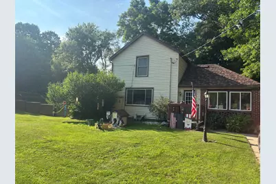 812 E Washington Street, Ionia, MI 48846 - Photo 1