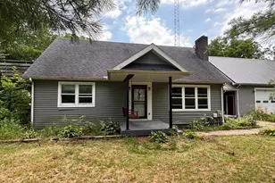 135 S Steer St, Addison, MI 49220 - Photo 1