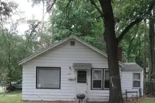 3237 Sanford St, Muskegon, MI 49444 - Photo 1