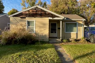 1518 Owens Ave, Lansing, MI 48915 - Photo 1