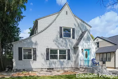 1215 Emerald Avenue NE, Grand Rapids, MI 49505 - Photo 1