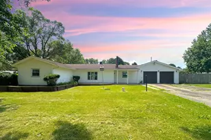 69762 Eisenhower Rd, Sturgis, MI 49091 - Photo 1