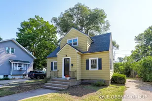 747 State St, Holland, MI 49423 - Photo 1