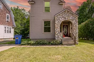 914 Leonard St NE, Grand Rapids, MI 49503 - Photo 1