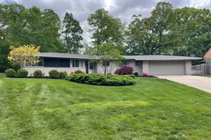 3060 Bonita Dr SE, Grand Rapids, MI 49508 - Photo 1