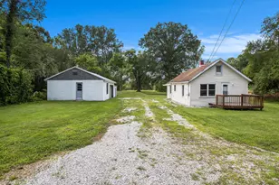 1940 Travis Rd, Kalamazoo, MI 49004 - Photo 1