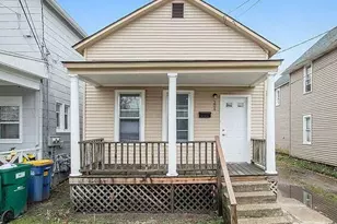 204 Lexington Ave NW, Grand Rapids, MI 49504 - Photo 1