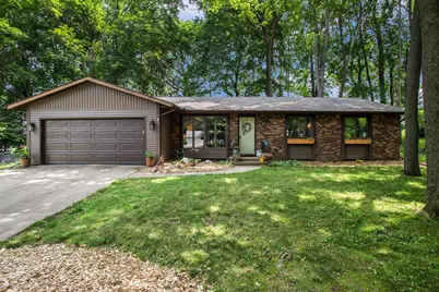 910 Wooded Lane, Marshall, MI 49068 - Photo 1