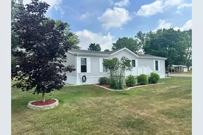 5 Cottonwood Avenue NE, Cedar Springs, MI 49319 - Photo 1