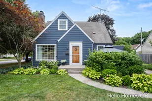 2107 Riverside Dr NE, Grand Rapids, MI 49505 - Photo 1