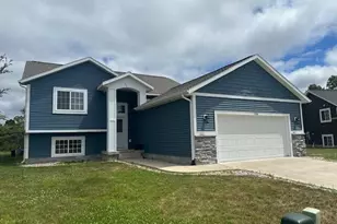 1316 Waters Edge Ct, Whitehall, MI 49461 - Photo 1