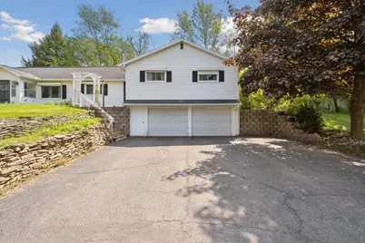 1049 Orne Street, Jackson, MI 49203 - Photo 1