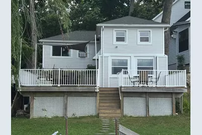 16025 Oak Street, Decatur, MI 49045 - Photo 1