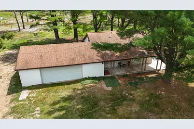 12504 N Pine Avenue, Paris, MI 49338 - Photo 1