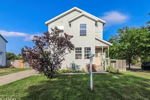 592 Jefferson Ave SE, Grand Rapids, MI 49503 - Photo 1