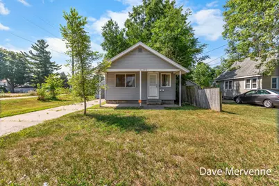 110 Bellevue Street SW, Wyoming, MI 49548 - Photo 1