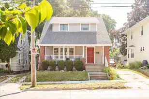 226 Diamond Ave NE, Grand Rapids, MI 49503 - Photo 1