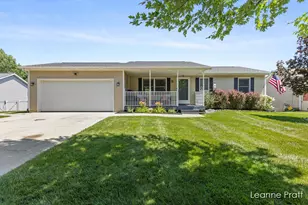 1429 S Dibble, Hastings, MI 49058 - Photo 1