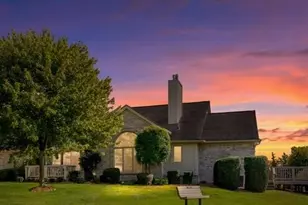 4221 Reflections Dr, Sterling Heights, MI 48314 - Photo 1